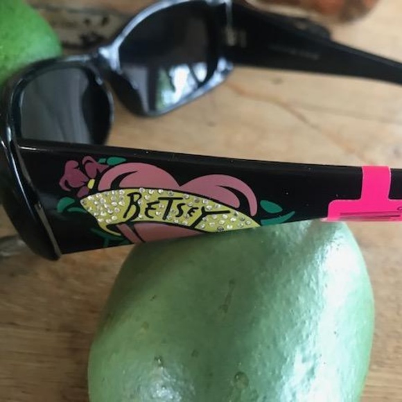 BETSEY JOHNSON Raven Rhinestone UV Sunglasses 23 main image 5